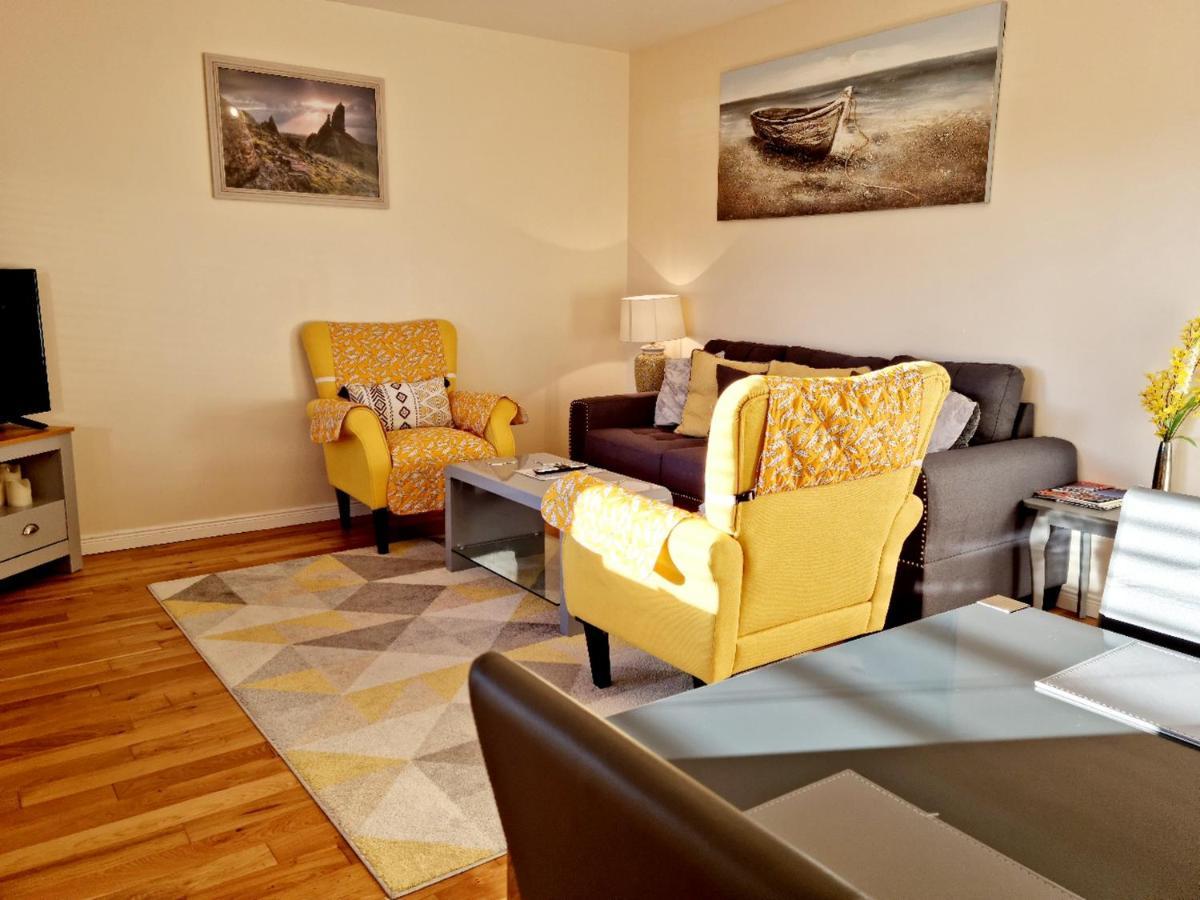 Apartment 2 Bedroom Free Parking